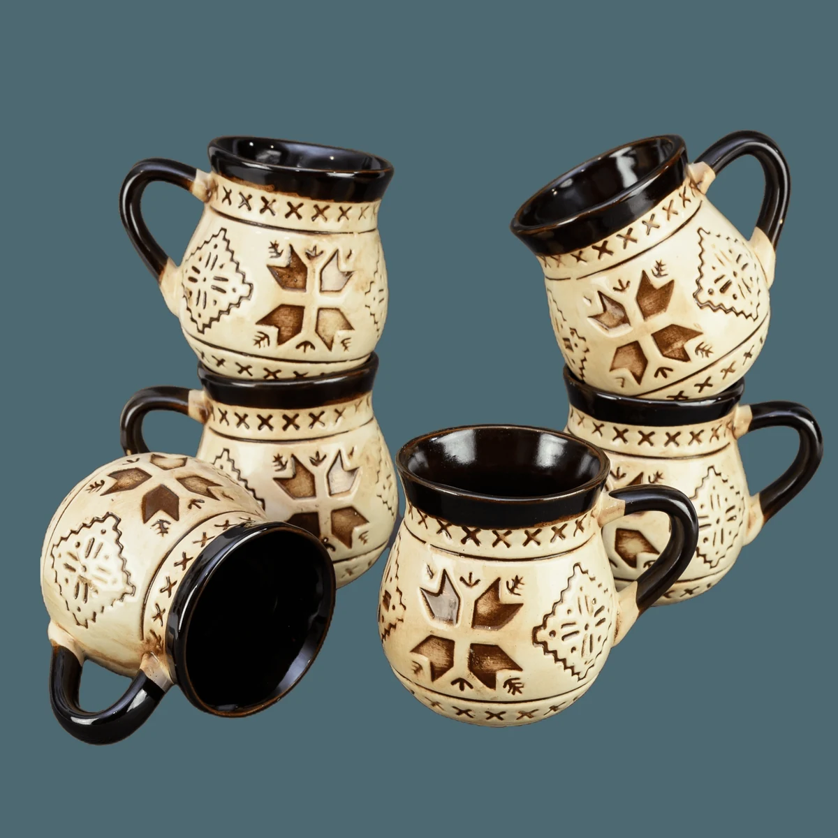 Set 6 Becher mit model traditional, CESIRO