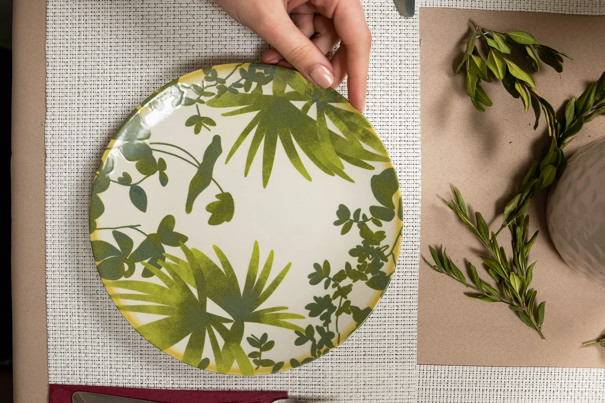 Set 4 farfurii desert, 20 cm, hawaii, crem deschis cu frunze verzi, imagine 3